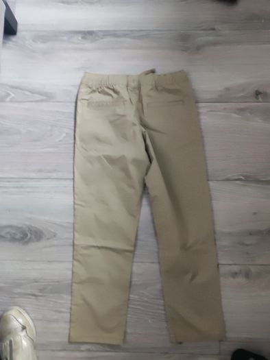 BNWT Chinos Stone Age9-10