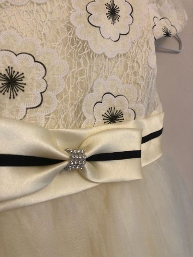 NEW dress (age 2-3)