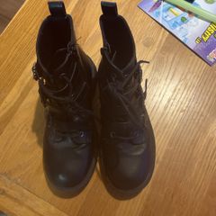 Girls Size 4 primark boots with sparkly buckle