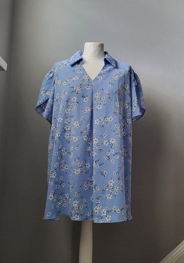Aodemo blue pattern top, Size 2XL / 20, BNWT
