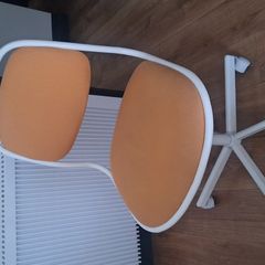 desk chair