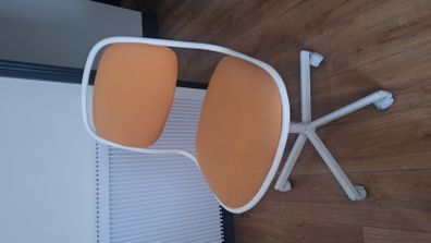 desk chair