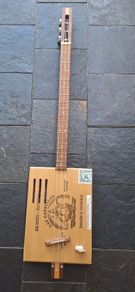 Chickenbone John Custom 3-String Cigar Box Guitar (2013) | Piezo Pickup | Handmade UK