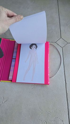 Top model design studio & notebook