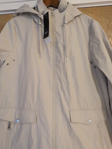F&F Ladies Shower Resistant Long  Jacket With Hood. . (Hidden Phone Pocket ). S.18.   B.N.W.T.