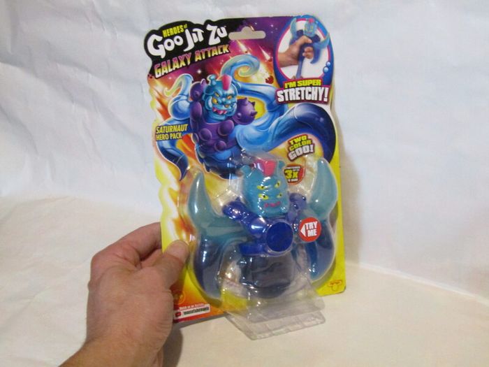 Heroes of Goo Jit Zu Galaxy Attack Saturnaut  Figure Brand New Sealed Rare Hard To Find
