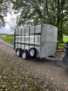 High roof trailer