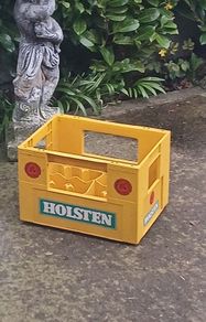 vintage pub crates