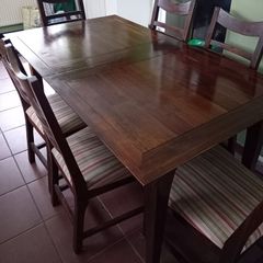 Dining room /kitchen table and six chairs