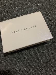 Fenty beauty Fenty Beauty Invisimatte Blotting Powder