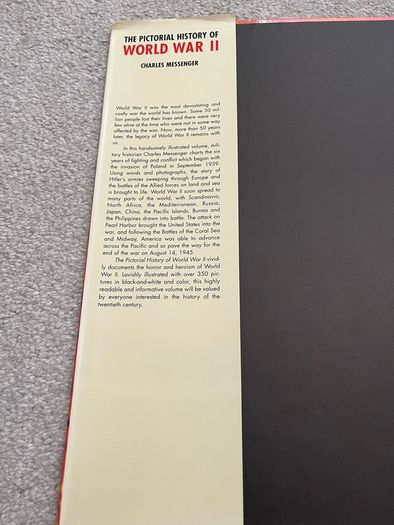 The Pictorial History of World War II Charles Messenger Hardcover