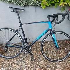 Giant Defy 0 Road Bike - Brand spanking new 10 year old bike!
