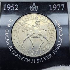 Great Britain 1952-1977 Queen Elizabeth ll Silver Jubilee Crown Beautiful Uncirculated in Plastic Holder