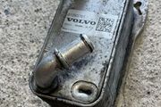 VOLVO D4 2016 oil cooler