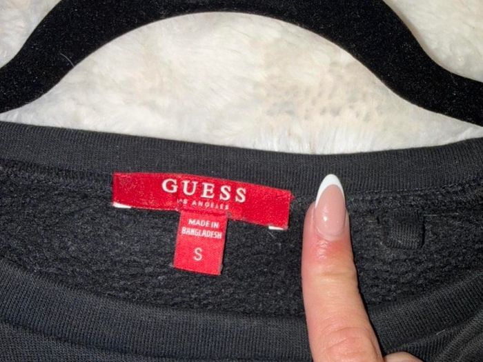 Black GUESS jumper size S