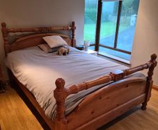 Solid frame bed