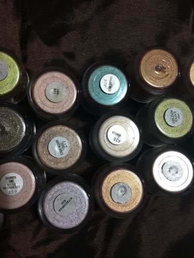 100% genuine mac pigments & glitters