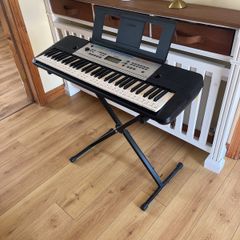 yamaha keyboard & stand