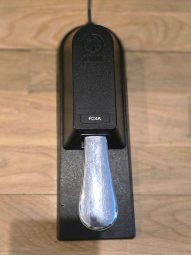 YAMAHA FC4A Sustain Pedal - Piano Keyboard Foot Pedal