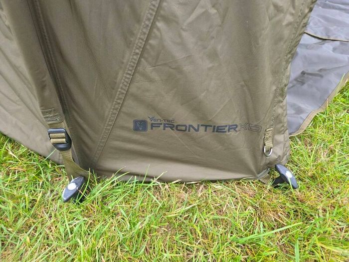 Fox frontier xd bivvy with vapour peak