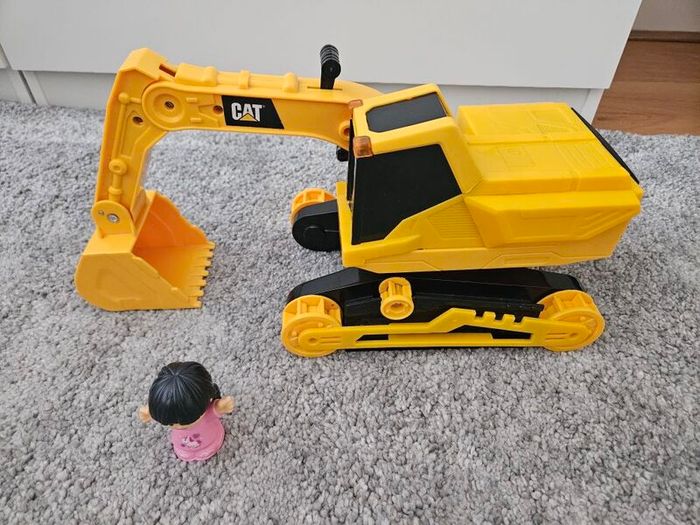 Cat Power Haulers Excavator toy