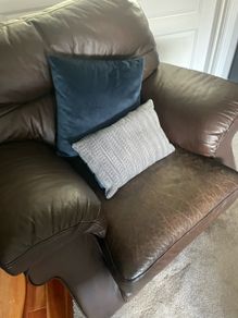 Brown leather 3 seater and 2 armchairs