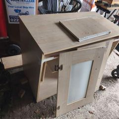 Free desk