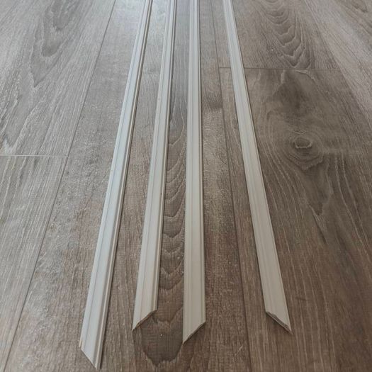 4 x 190 cm UPC white decorative molding