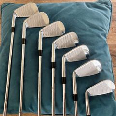 Nike Victory Red Pro Combo Irons 4-PW Dynammic Gold S300 Stiff