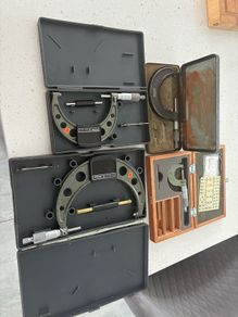 Bundle of Outside Micrometers.Mitutoyo & Vintage Micrometers.Engineering Measuring Tools