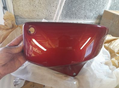 Honda VT1100 c2 side cover new right hand