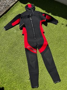 2 piece neoprene scuba wetsuit