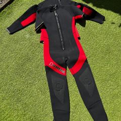 2 piece neoprene scuba wetsuit