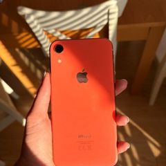 iPhone XR 64GB Coral  Unlocked, Good Condi