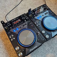 2 x CDJ 400 Limited Edition