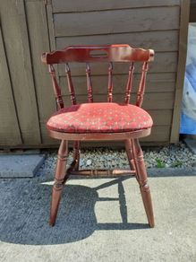 Pub chair
