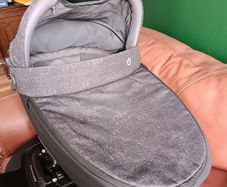 Maxi Cosi Jade lie-flat car seat