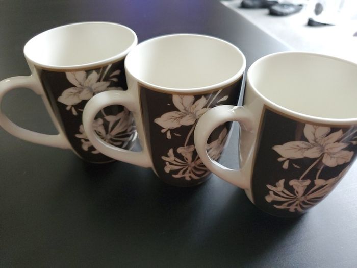 Aynsley Mug