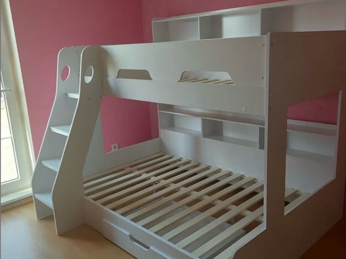 Tripple bunk bed white