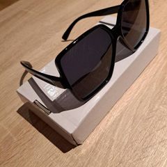 Brand new black light weight women's sun glasses from TEMU Free post