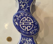 Chinese blue and white porcelain vase