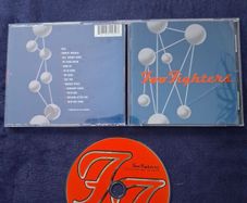 Foo Fighters. The colour and the shape.cd