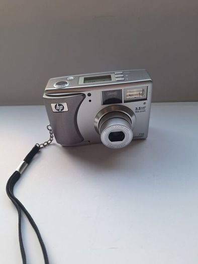 HP Photosmart 735 Digital Camera