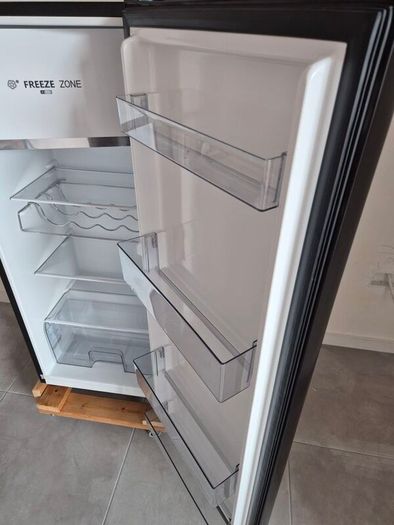 Fridge / Freezer Hisense