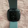 fit bit versa 4 Image 3