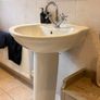 Bathroom sink & tap Image 2