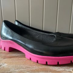 womens shoes Camper black leather pink sole size 6