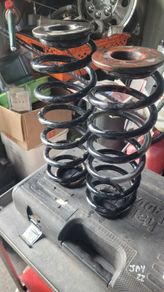 Passat b7 rear coil springs only few mths old