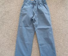 boy's light trousers .age 5/6