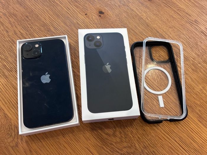 iPhone 13